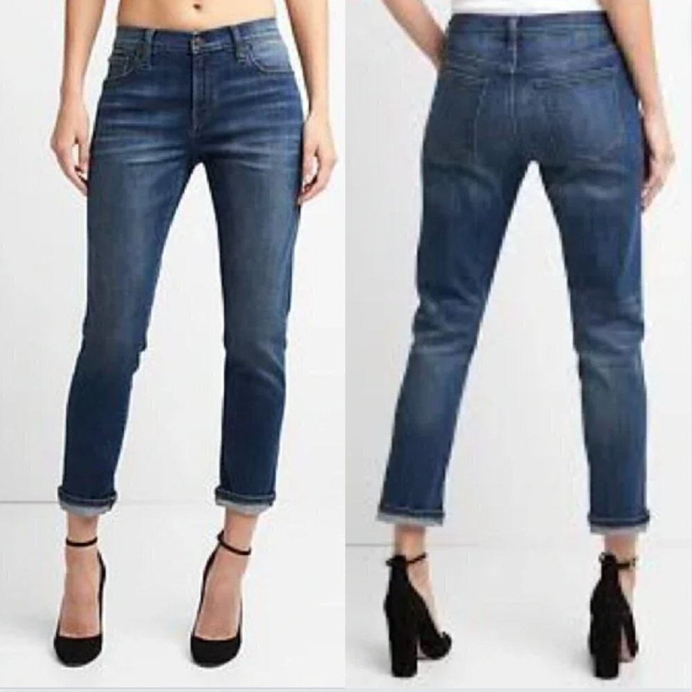 Gap Mid Rise Girlfriend Jean Dark Rinse sz 32 or 14